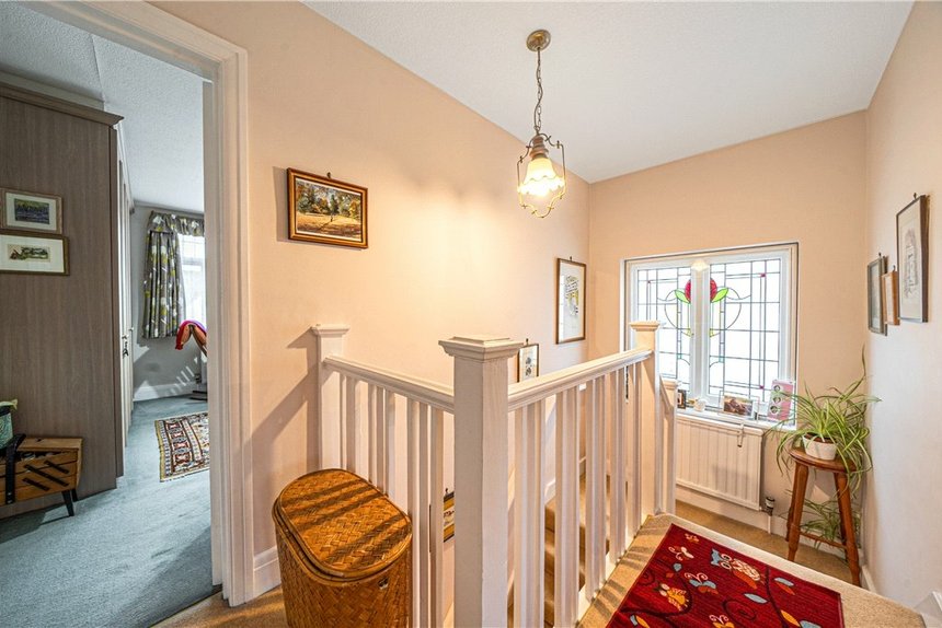 sold park way london 38333 - Gibbs Gillespie