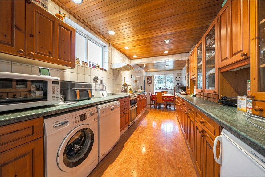 sold park way london 38333 - Gibbs Gillespie