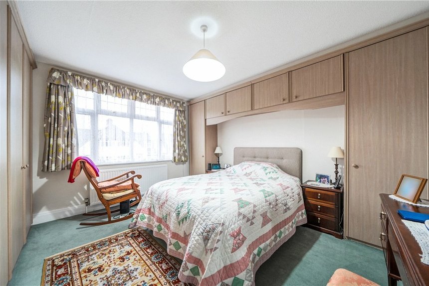 sold park way london 38333 - Gibbs Gillespie