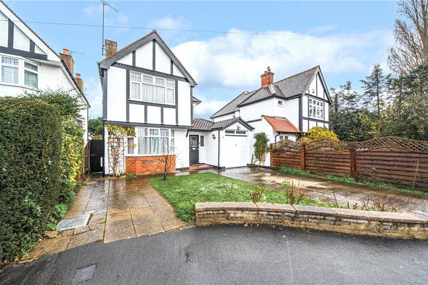 sold park way london 38333 - Gibbs Gillespie