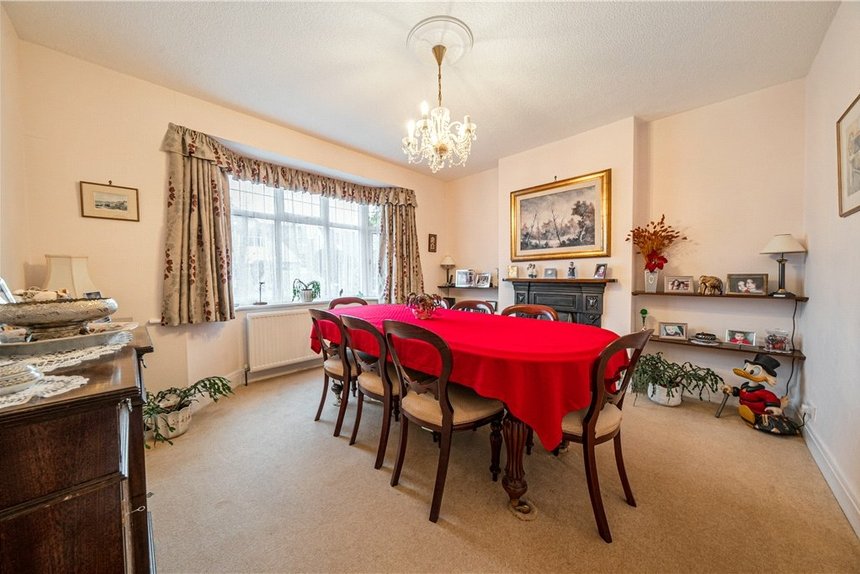 sold park way london 38333 - Gibbs Gillespie