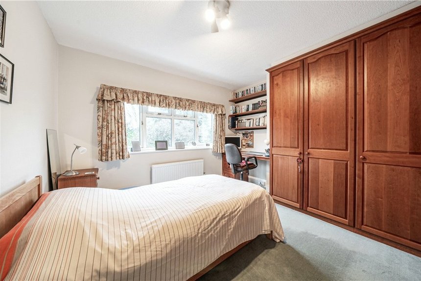 sold park way london 38333 - Gibbs Gillespie