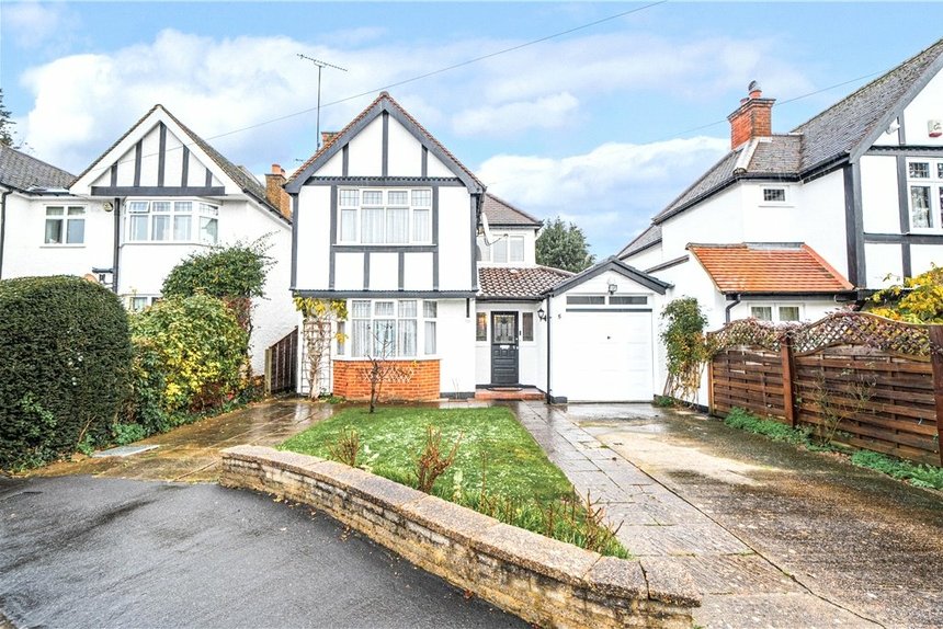 sold park way london 38333 - Gibbs Gillespie