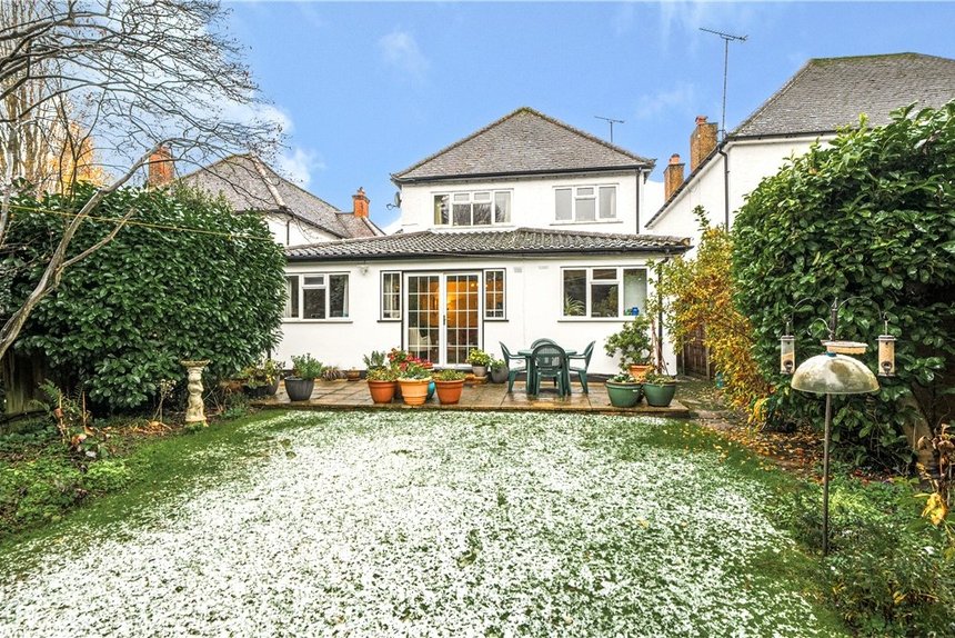 sold park way london 38333 - Gibbs Gillespie