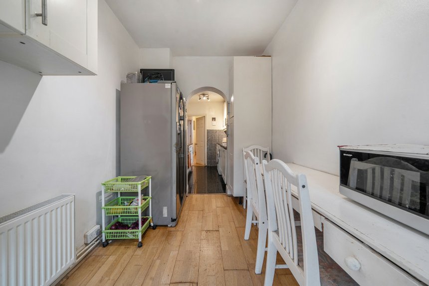 for sale the fairway london 38337 - Gibbs Gillespie