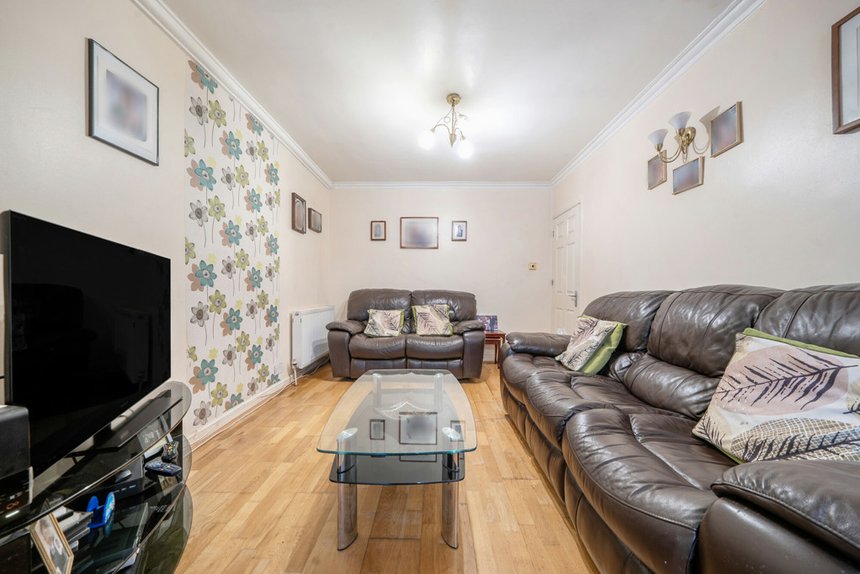 for sale the fairway london 38337 - Gibbs Gillespie