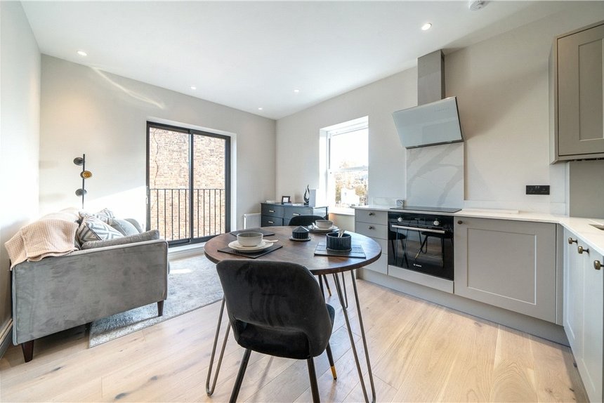 for sale hillcrest road london 38378 - Gibbs Gillespie