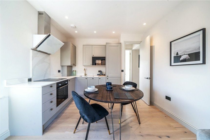 for sale hillcrest road london 38378 - Gibbs Gillespie