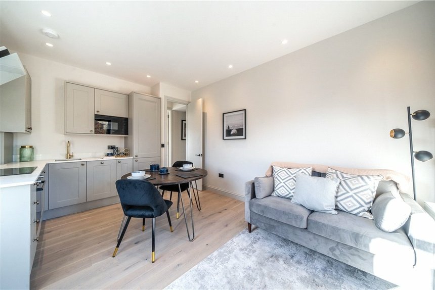 for sale hillcrest road london 38378 - Gibbs Gillespie