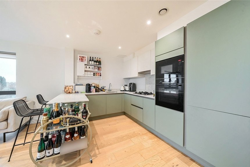 for sale cassio road london 38399 - Gibbs Gillespie