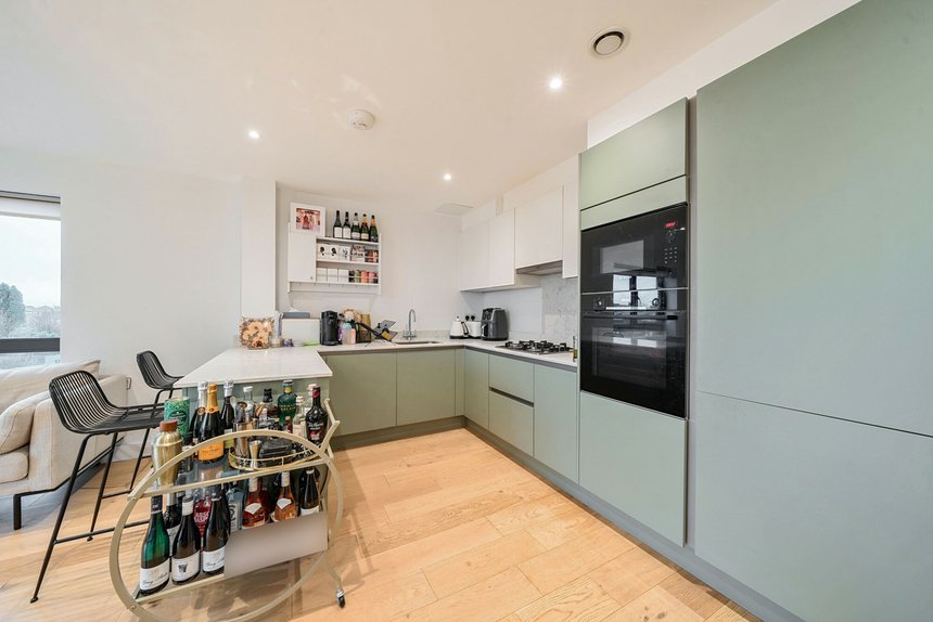 for sale cassio road london 38399 - Gibbs Gillespie