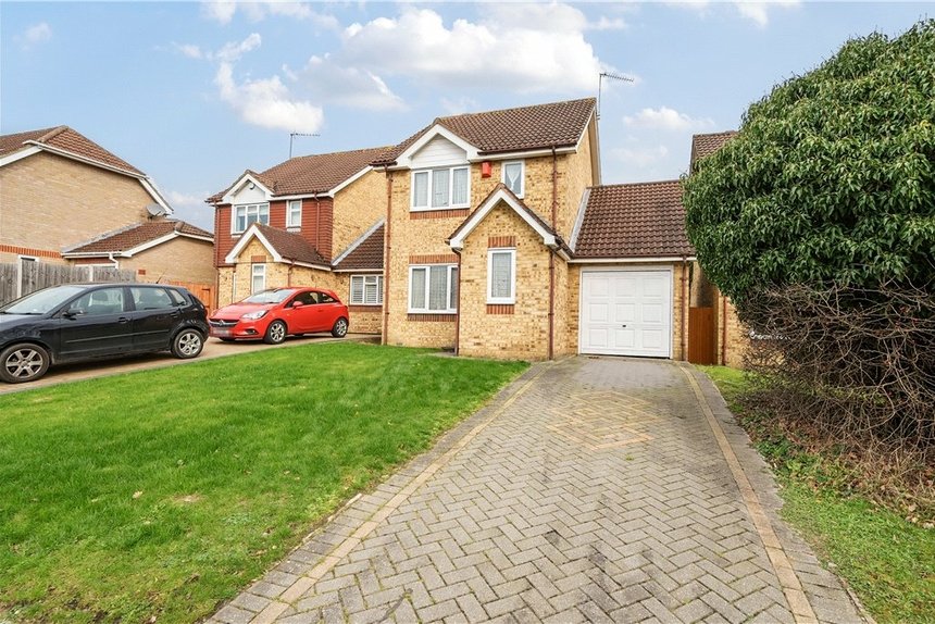 3 bedroom House for sale in Tolcarne Drive, Pinner, Middlesex, HA5