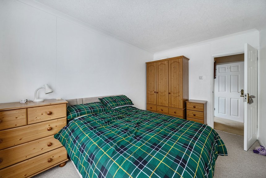 under offer chichester avenue london 38529 - Gibbs Gillespie