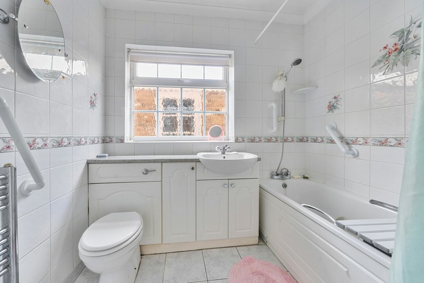 under offer chichester avenue london 38529 - Gibbs Gillespie