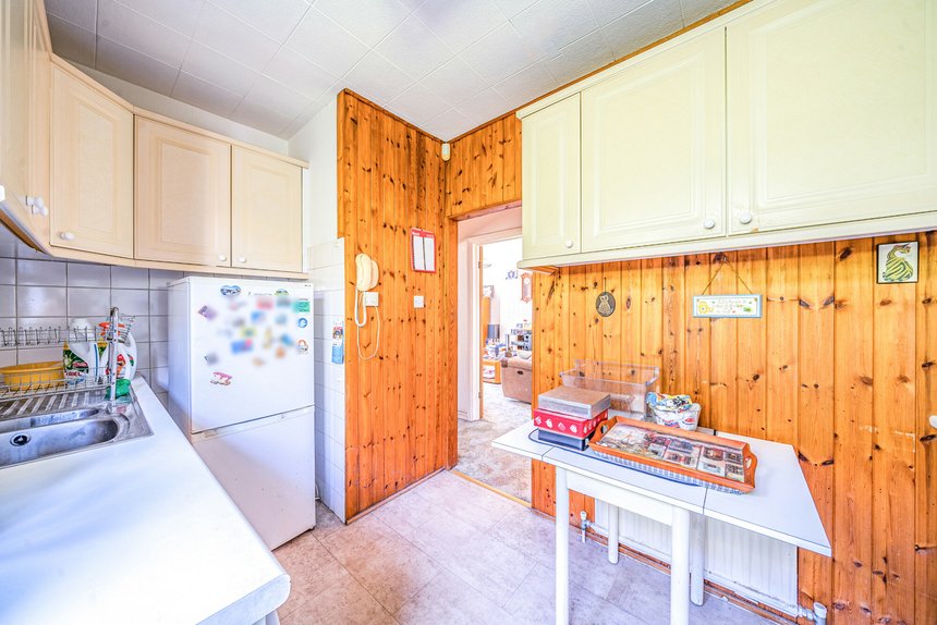 sold downs avenue london 38576 - Gibbs Gillespie