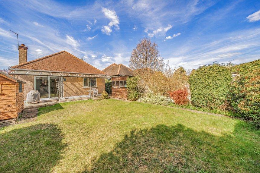 sold downs avenue london 38576 - Gibbs Gillespie