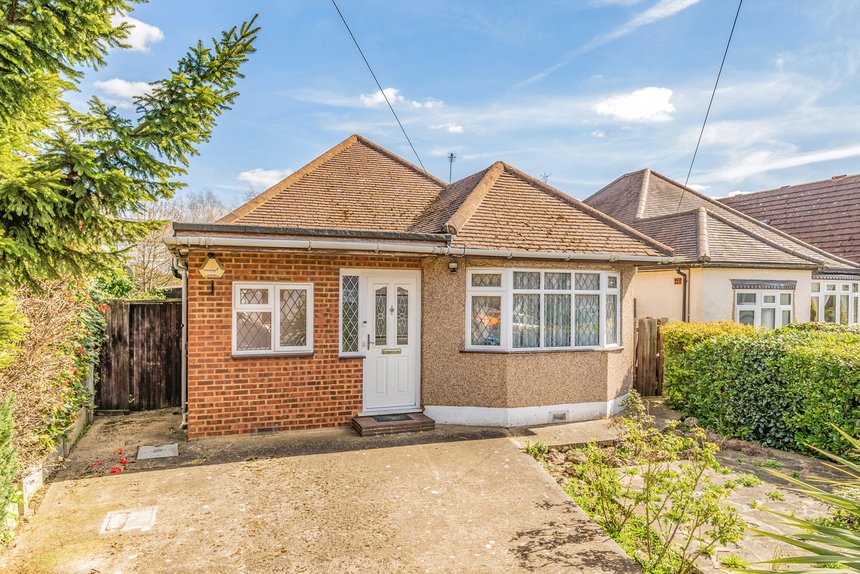 sold downs avenue london 38576 - Gibbs Gillespie