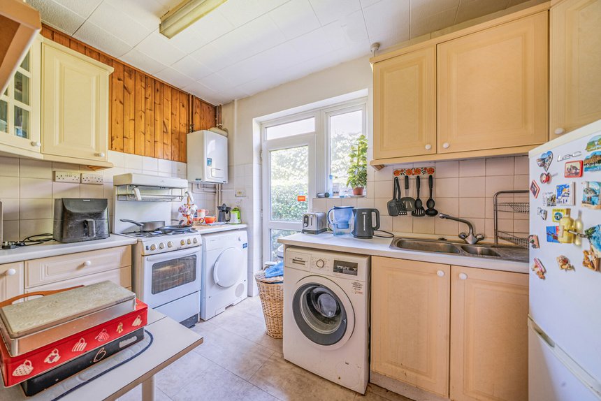 sold downs avenue london 38576 - Gibbs Gillespie