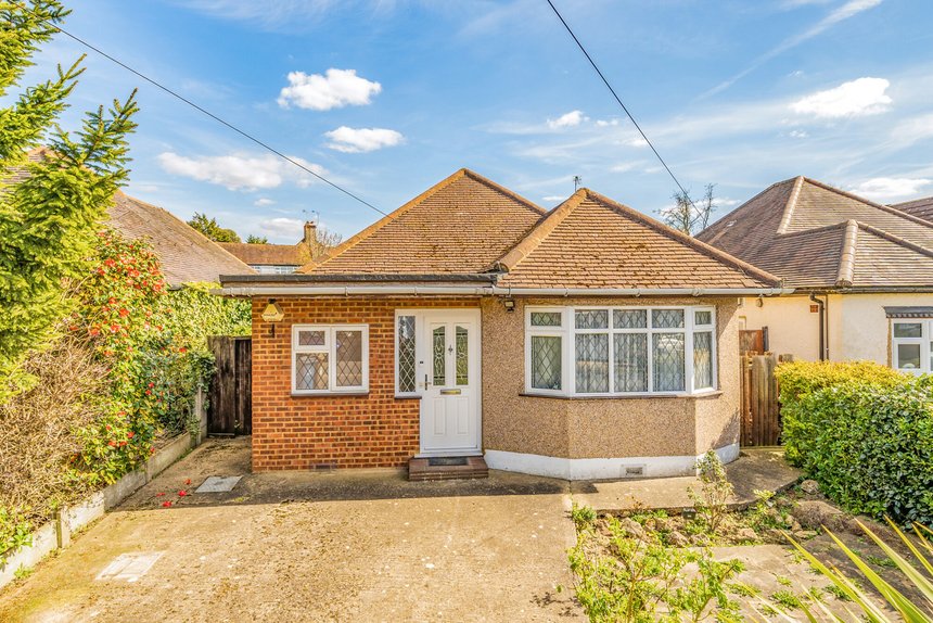 sold downs avenue london 38576 - Gibbs Gillespie