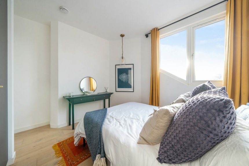 for sale creffield road london 38595 - Gibbs Gillespie