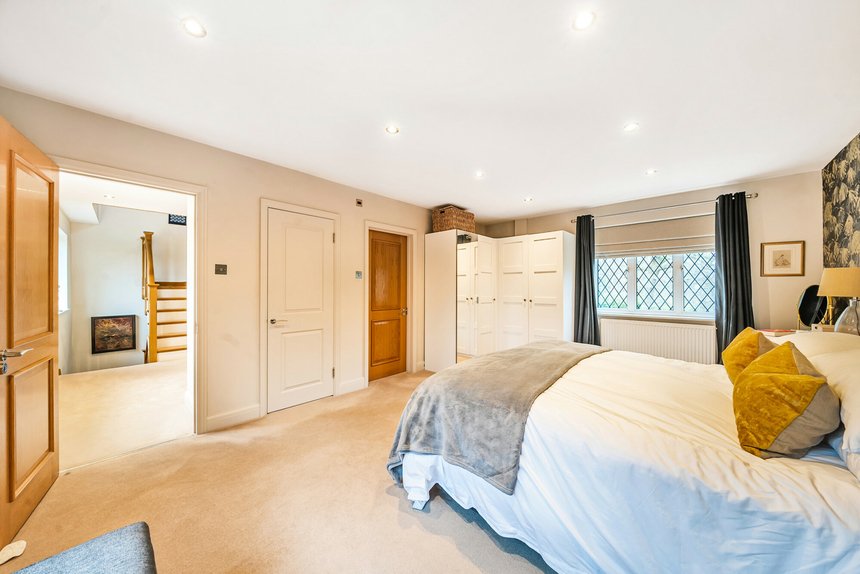 for sale copse wood way london 38664 - Gibbs Gillespie