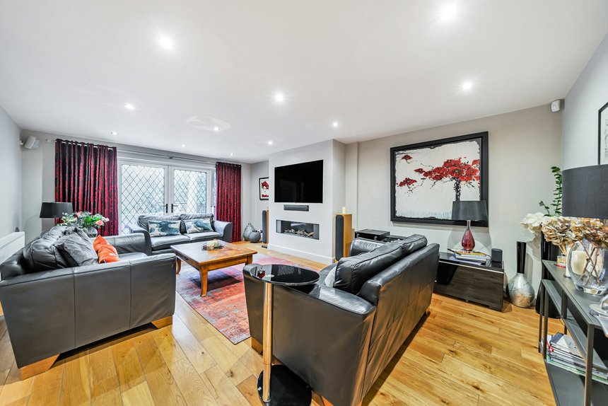 for sale copse wood way london 38664 - Gibbs Gillespie