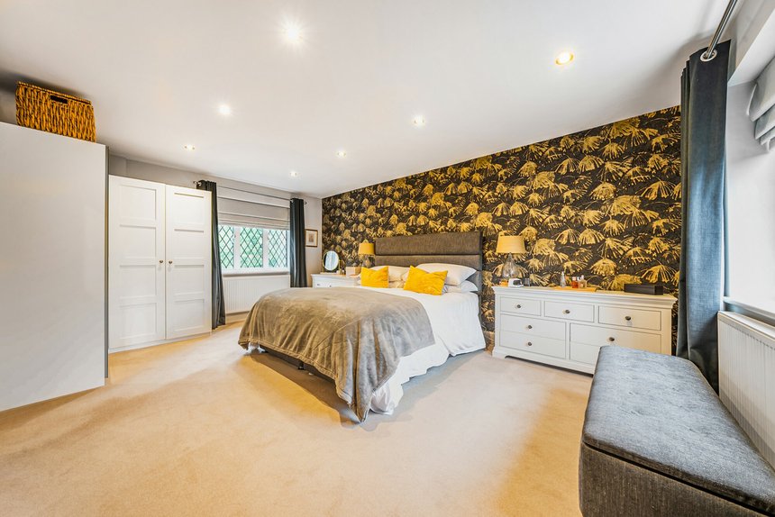 for sale copse wood way london 38664 - Gibbs Gillespie