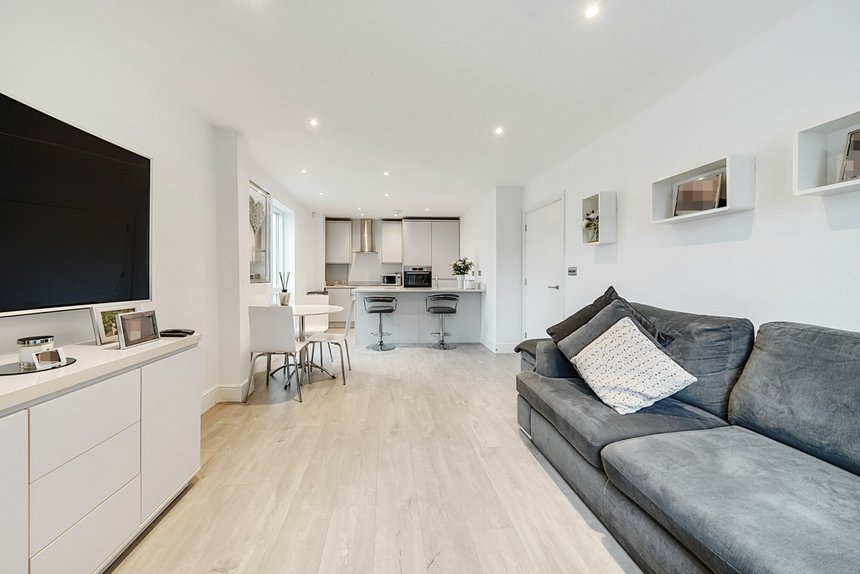 for sale rosslyn road london 38710 - Gibbs Gillespie