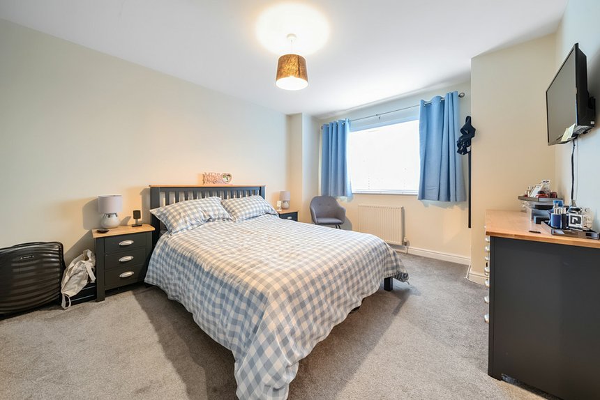 for sale elliott avenue london 38744 - Gibbs Gillespie