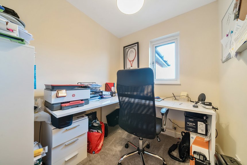 for sale elliott avenue london 38744 - Gibbs Gillespie