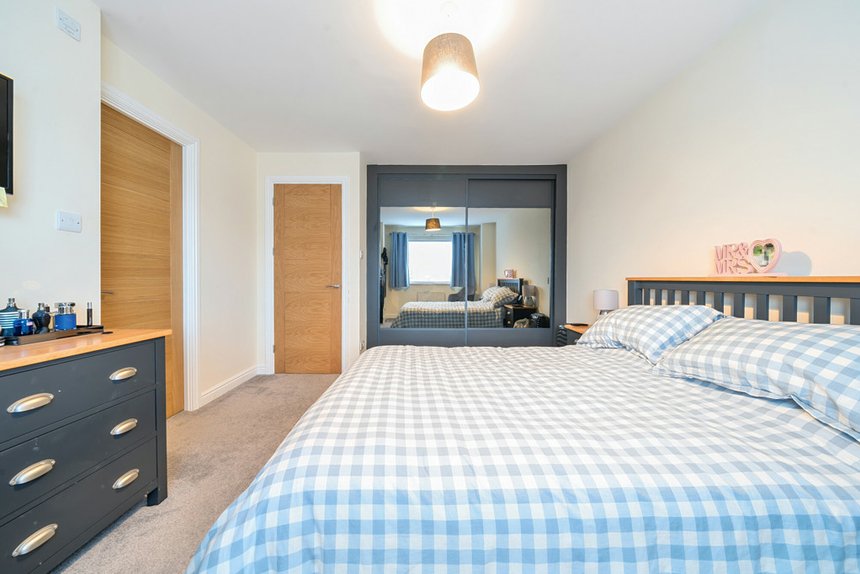 for sale elliott avenue london 38744 - Gibbs Gillespie