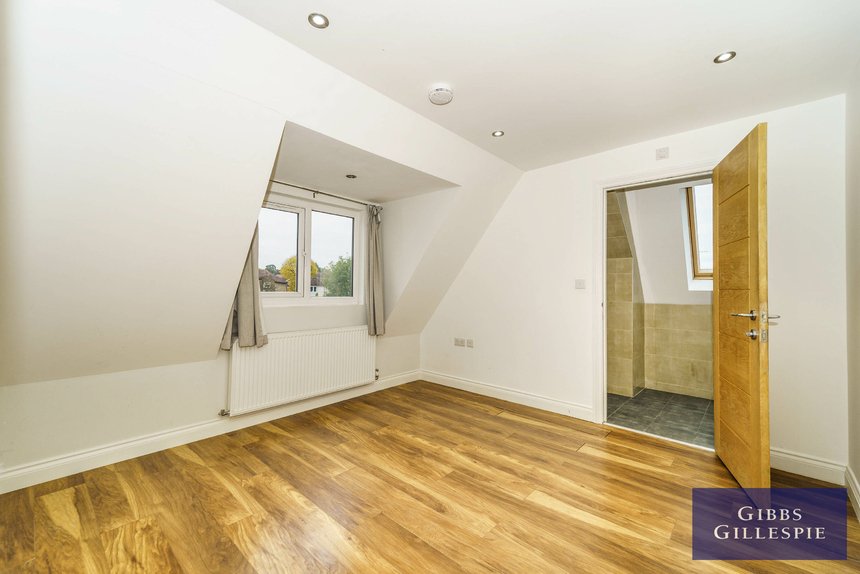 available flat 7 london 38871 - Gibbs Gillespie