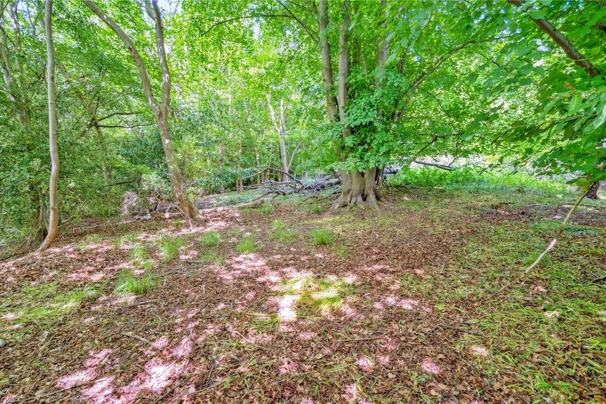 for sale main drive london 38906 - Gibbs Gillespie