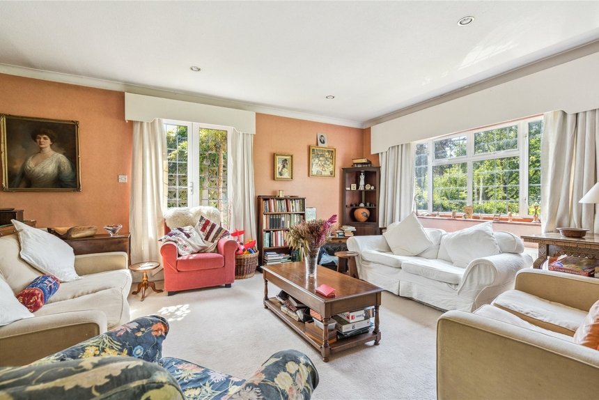 for sale main drive london 38906 - Gibbs Gillespie
