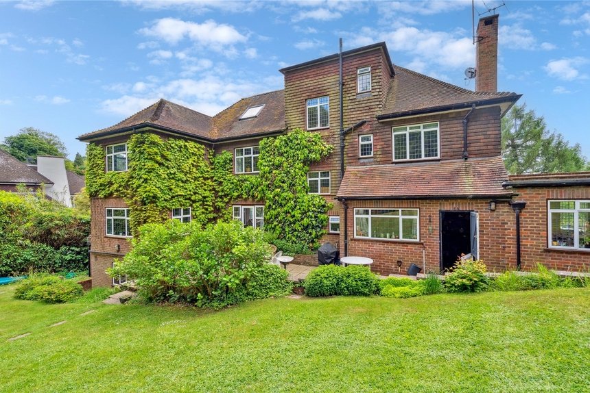 for sale main drive london 38906 - Gibbs Gillespie