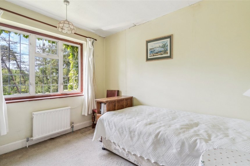 for sale main drive london 38906 - Gibbs Gillespie
