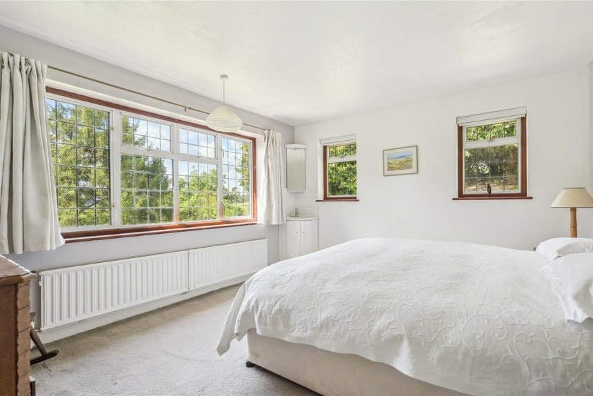 for sale main drive london 38906 - Gibbs Gillespie