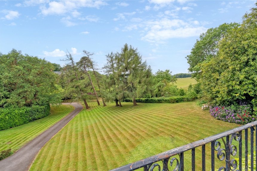 for sale main drive london 38906 - Gibbs Gillespie