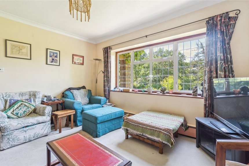 for sale main drive london 38906 - Gibbs Gillespie