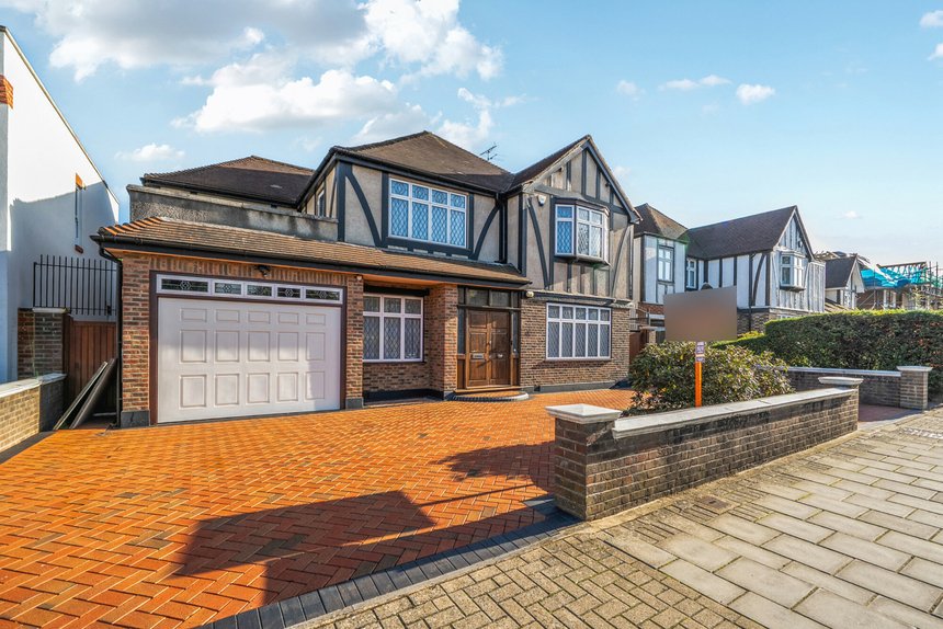 for sale dalkeith grove london 39010 - Gibbs Gillespie