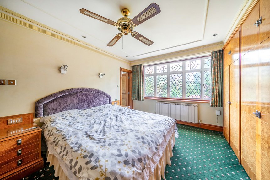 for sale dalkeith grove london 39010 - Gibbs Gillespie