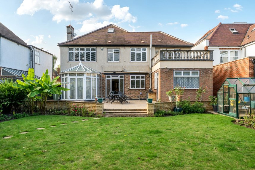 for sale dalkeith grove london 39010 - Gibbs Gillespie