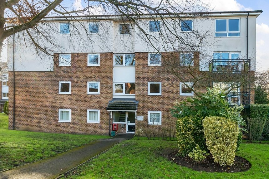 for sale keith park road london 39028 - Gibbs Gillespie