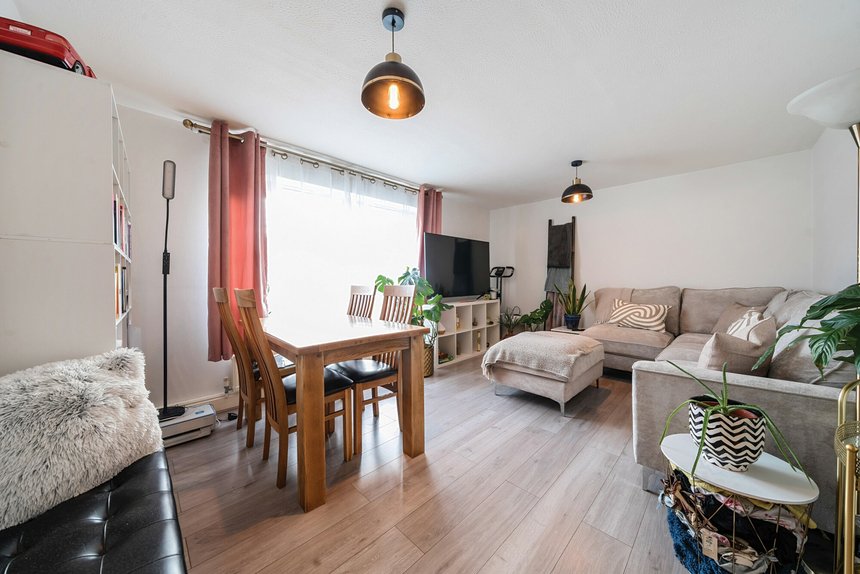 for sale keith park road london 39028 - Gibbs Gillespie