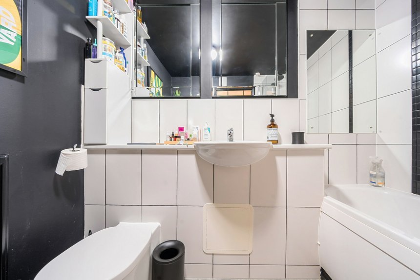 for sale keith park road london 39028 - Gibbs Gillespie