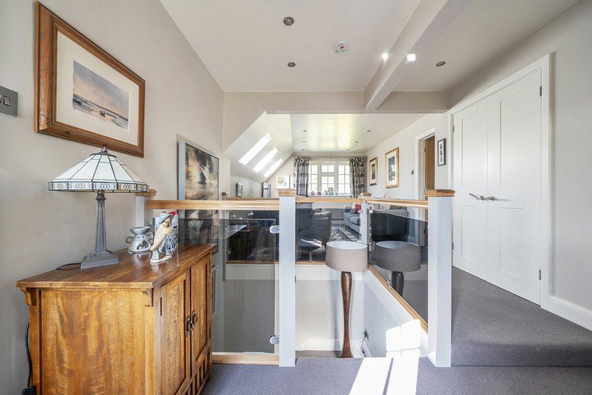 for sale school lane london 39092 - Gibbs Gillespie