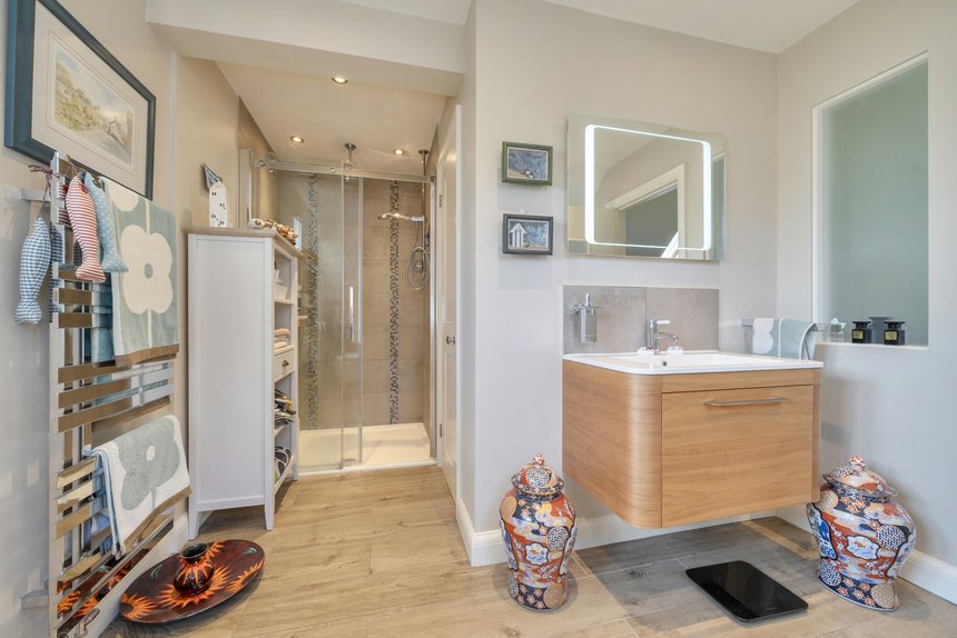 for sale school lane london 39092 - Gibbs Gillespie