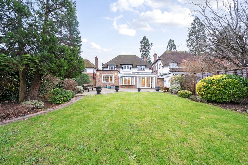 for sale warren road london 39116 - Gibbs Gillespie