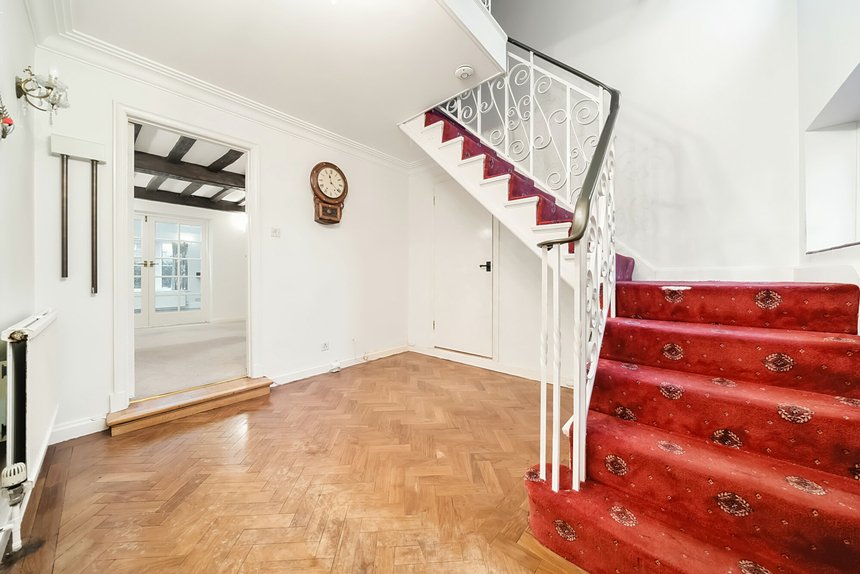 for sale warren road london 39116 - Gibbs Gillespie