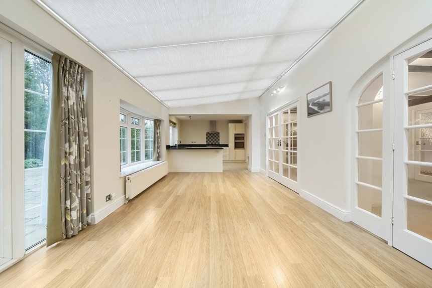 for sale warren road london 39116 - Gibbs Gillespie